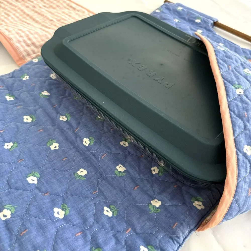 Quilted Potluck Casserole Carrying Case Bag Picnic Food Handmade Blue Large